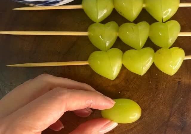 thompson grape cake recipe